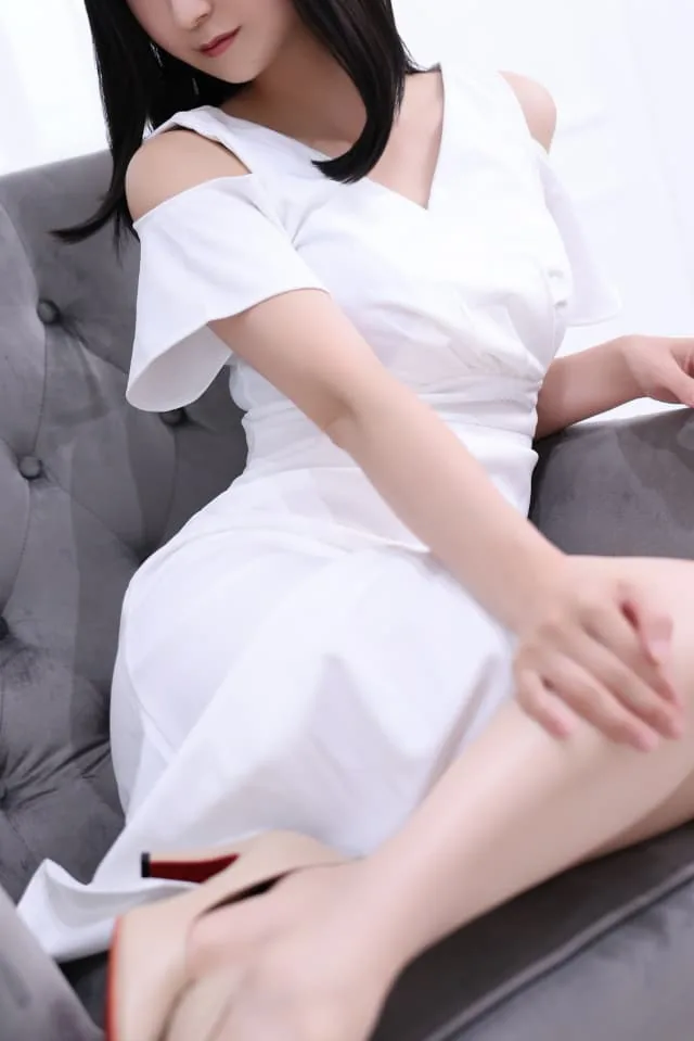 桜庭 和泉のグラビア画像 1